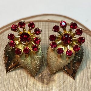 Vintage Costume Screw Back Earrings Stamped Gold Leaves Ruby Red Rhinestones